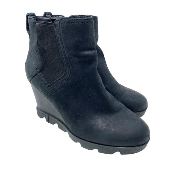 Sorel Black Suede Joan Uptown Chelsea Wedge Boot Pull On Women's Size 8 EUC - Picture 1 of 9